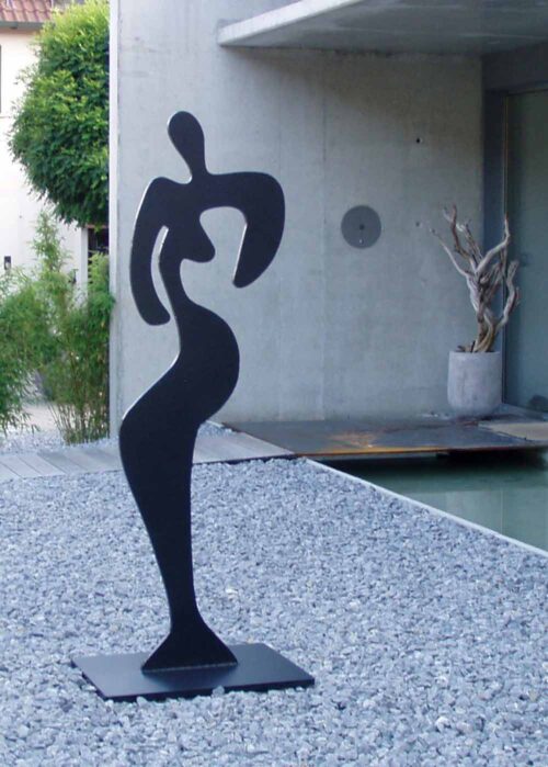 Gartenskulptur. Metallskulptur vom Künstler. Skulptur aus 20 mm Stahl. Schwarz lackiert.